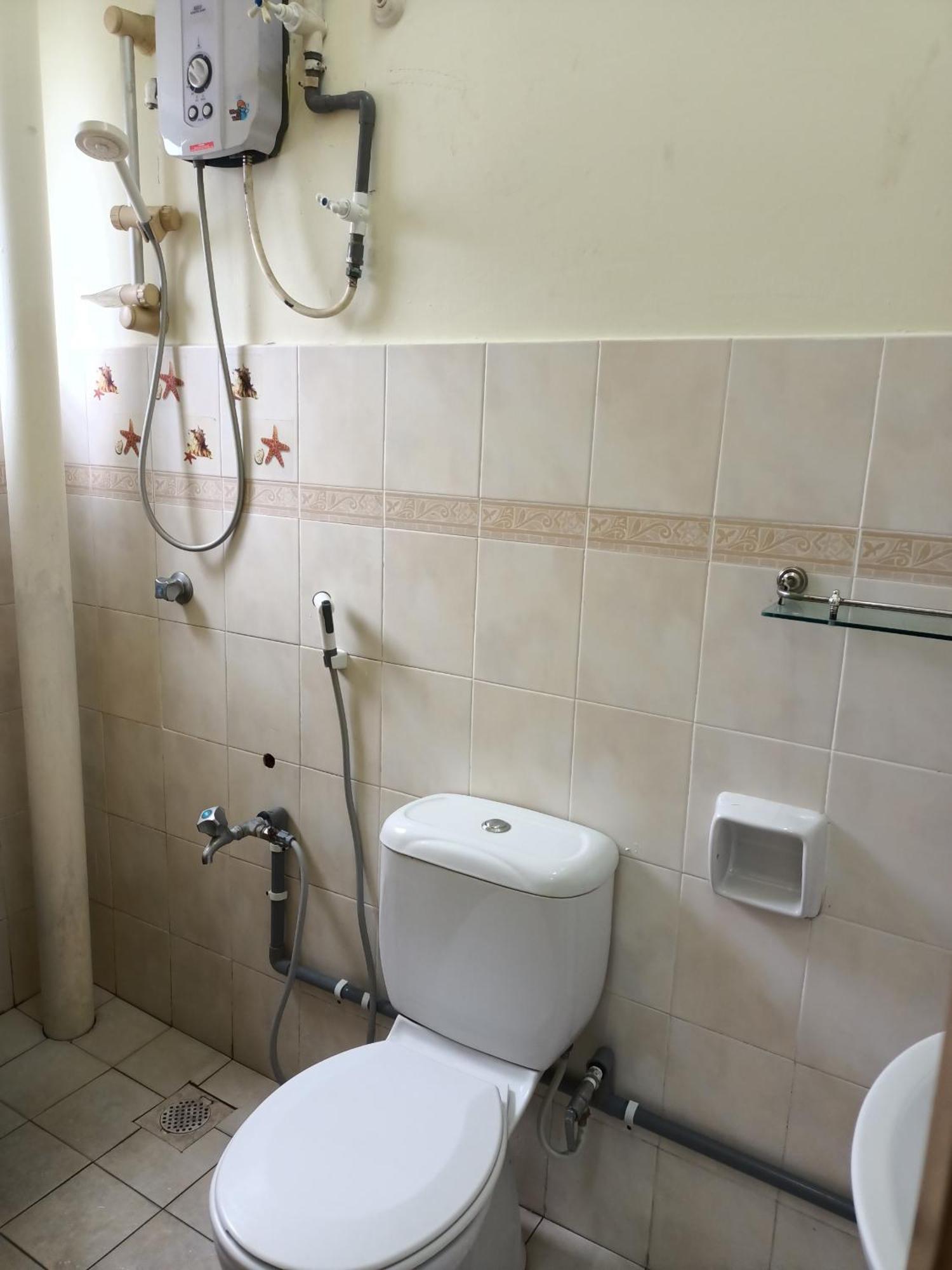 Oyo Home 90419 Sahar Guesthouse Malacca 外观 照片