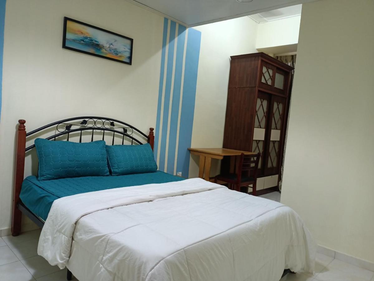 Oyo Home 90419 Sahar Guesthouse Malacca 外观 照片