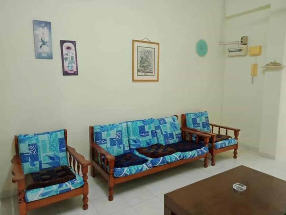 Oyo Home 90419 Sahar Guesthouse Malacca 外观 照片